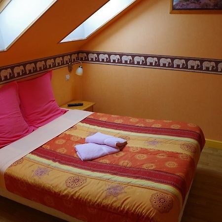 Family Delcour Bed and Breakfast Mailly-Maillet Eksteriør billede
