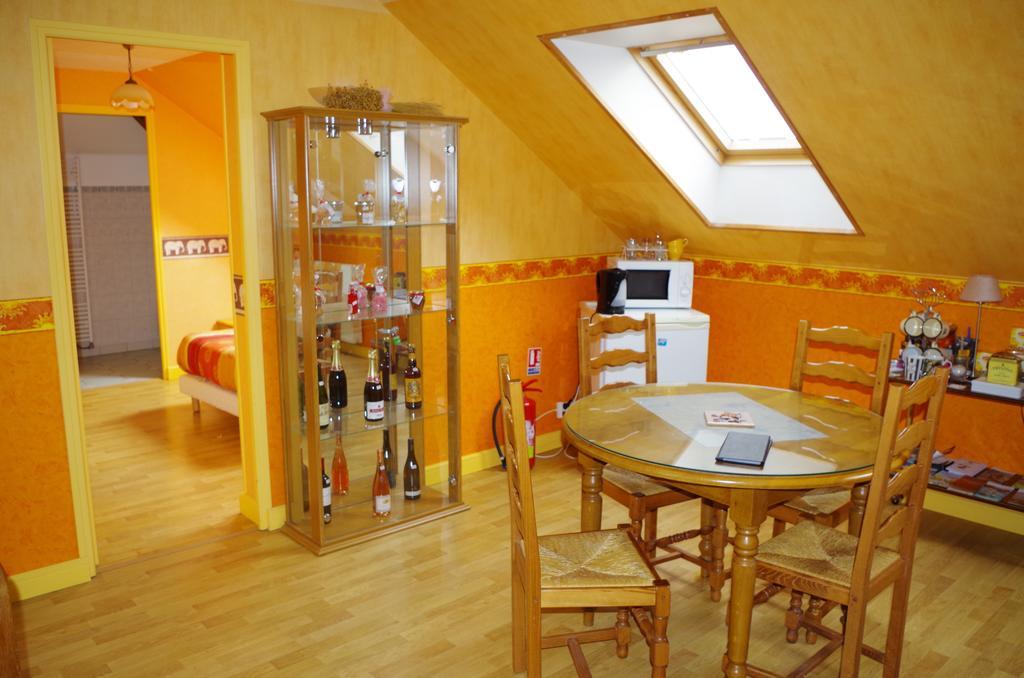 Family Delcour Bed and Breakfast Mailly-Maillet Eksteriør billede