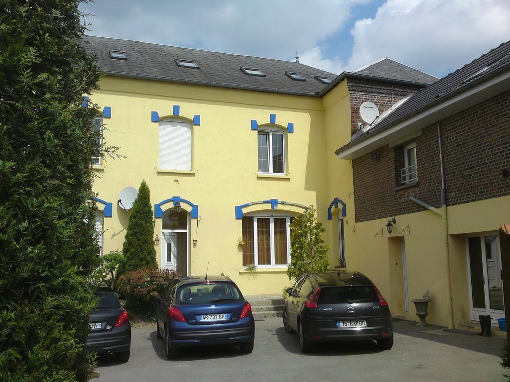 Family Delcour Bed and Breakfast Mailly-Maillet Eksteriør billede